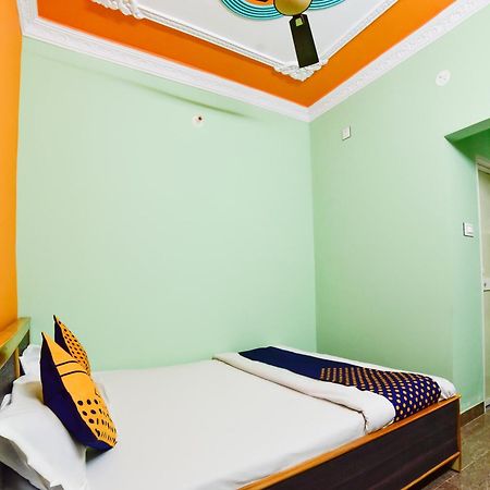 Spot On Devlok Guest House Patna  Extérieur photo